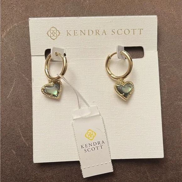 NWT Kendra Scott Heart Huggie Earrings - Picture 3 of 3